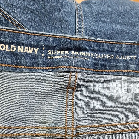 Old Navy Super Skinny 22 - Picture 2 of 4